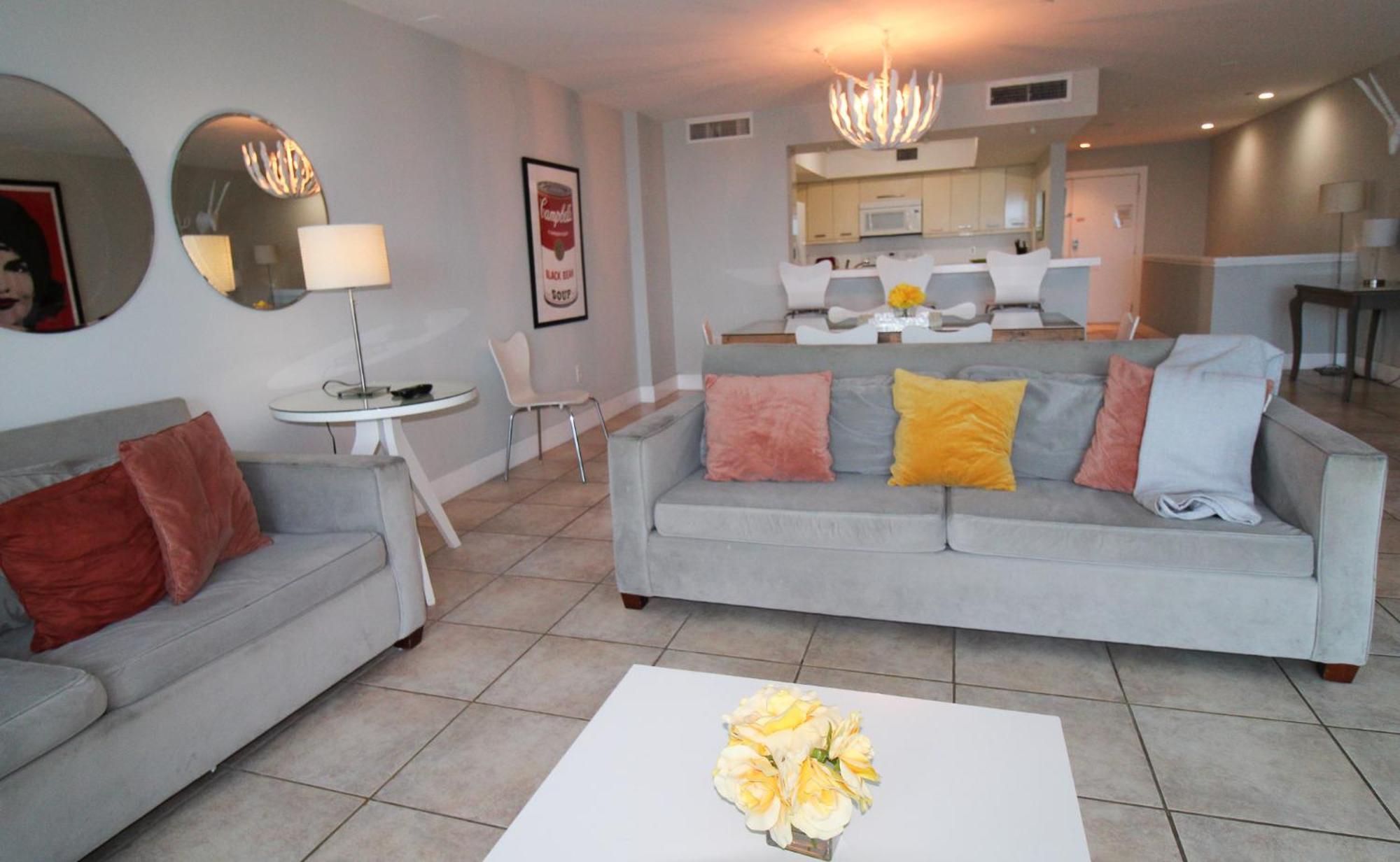 Castle Pavillon 8 Beachfront - Private Beach Access Loft With 2-Story, Pool, Tennis, Free Parking Access Miami Beach Extérieur photo