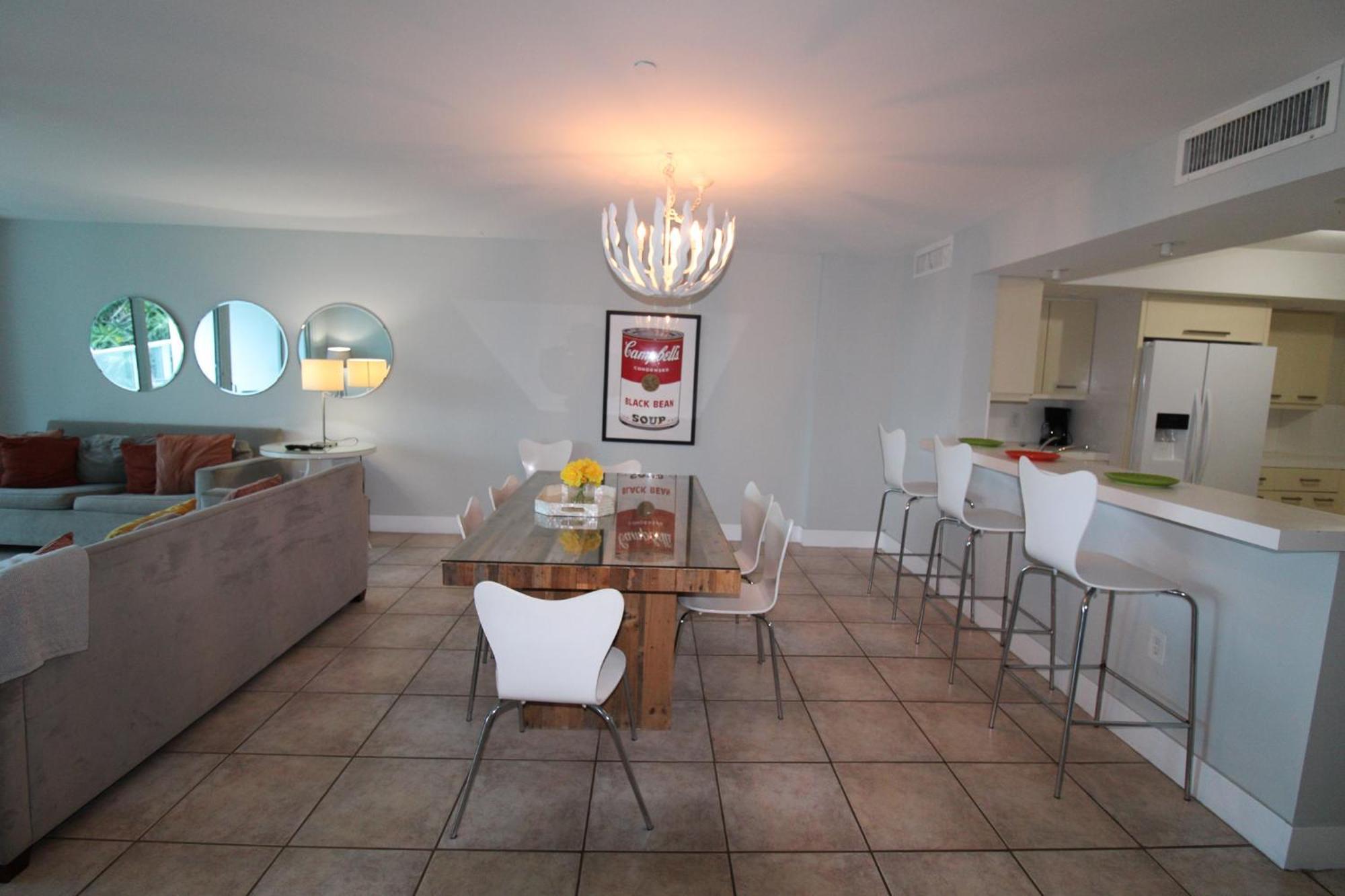 Castle Pavillon 8 Beachfront - Private Beach Access Loft With 2-Story, Pool, Tennis, Free Parking Access Miami Beach Extérieur photo