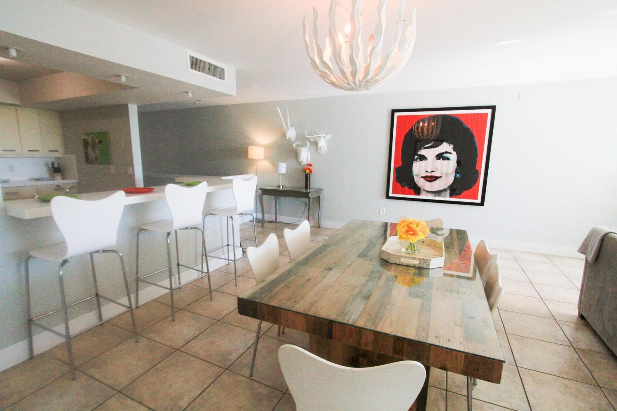 Castle Pavillon 8 Beachfront - Private Beach Access Loft With 2-Story, Pool, Tennis, Free Parking Access Miami Beach Extérieur photo